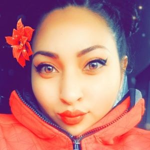 Meet your Posher, Jasmine